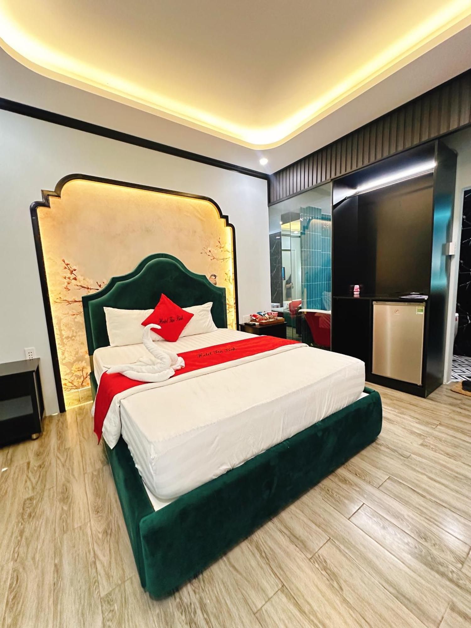 Hotel Tan Binh