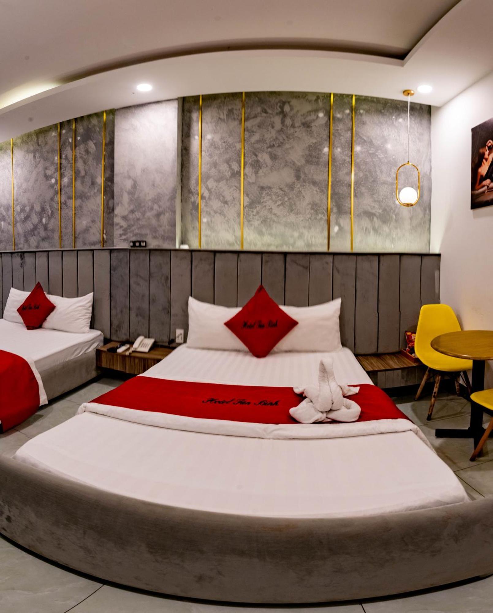 Tan Binh Khách sạn 3*